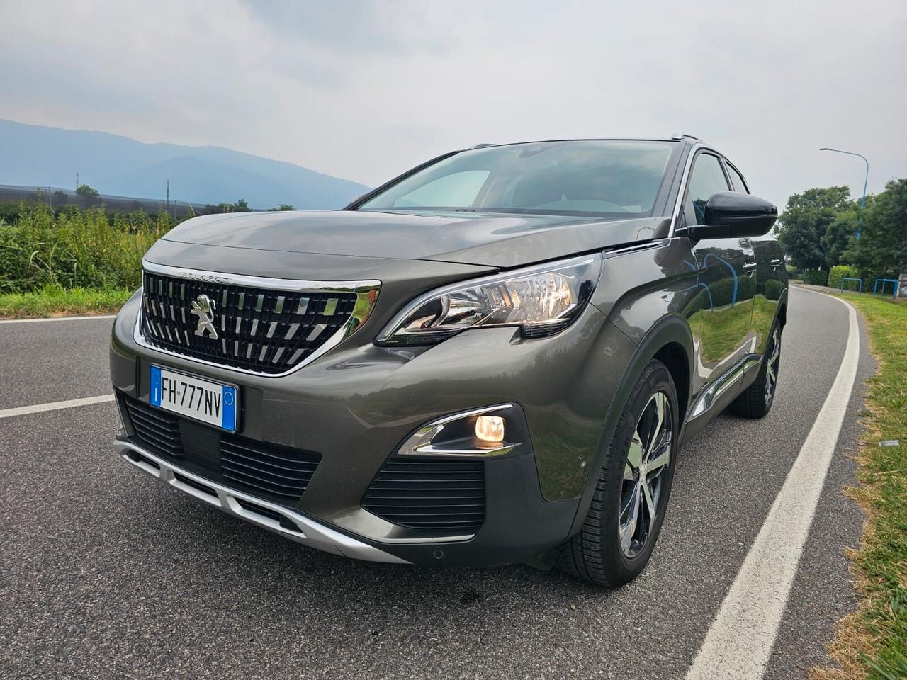 PEUGEOT 3008 1,6 BLUEHDI GT LINE – CAMBIO AUTOMATICO