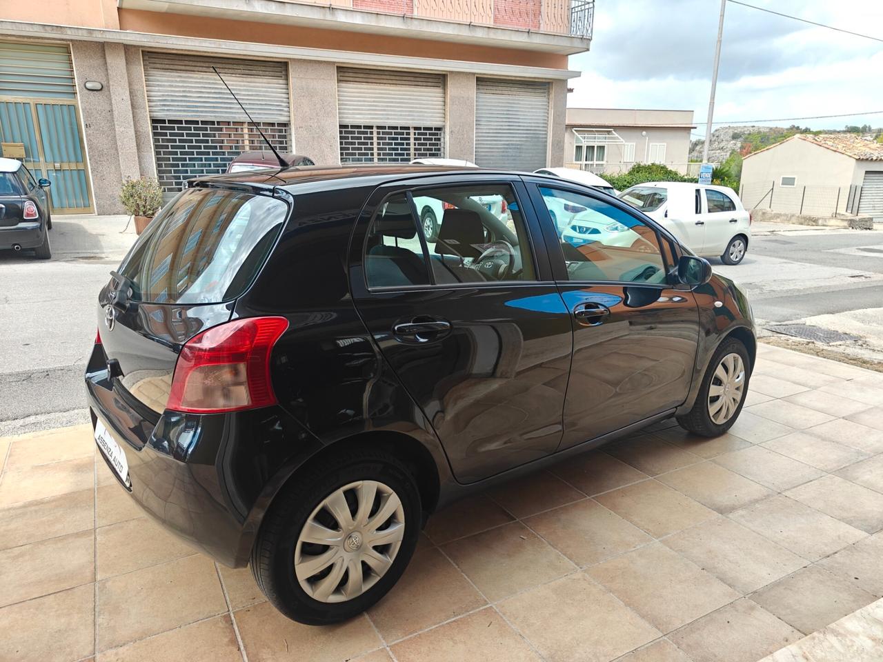 Toyota Yaris 1.3 M-MT Sol Automatica