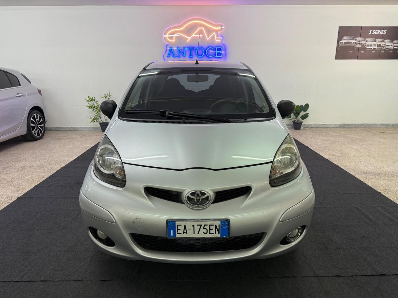 TOYOTA Aygo 2010 1.0 VVT-i 68cv 5 porte Sol