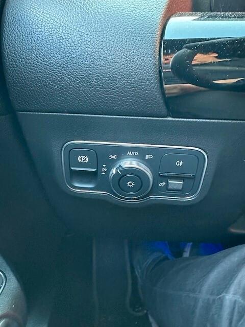 MERCEDES GLA 200 d Autom Premium FULL OPT.