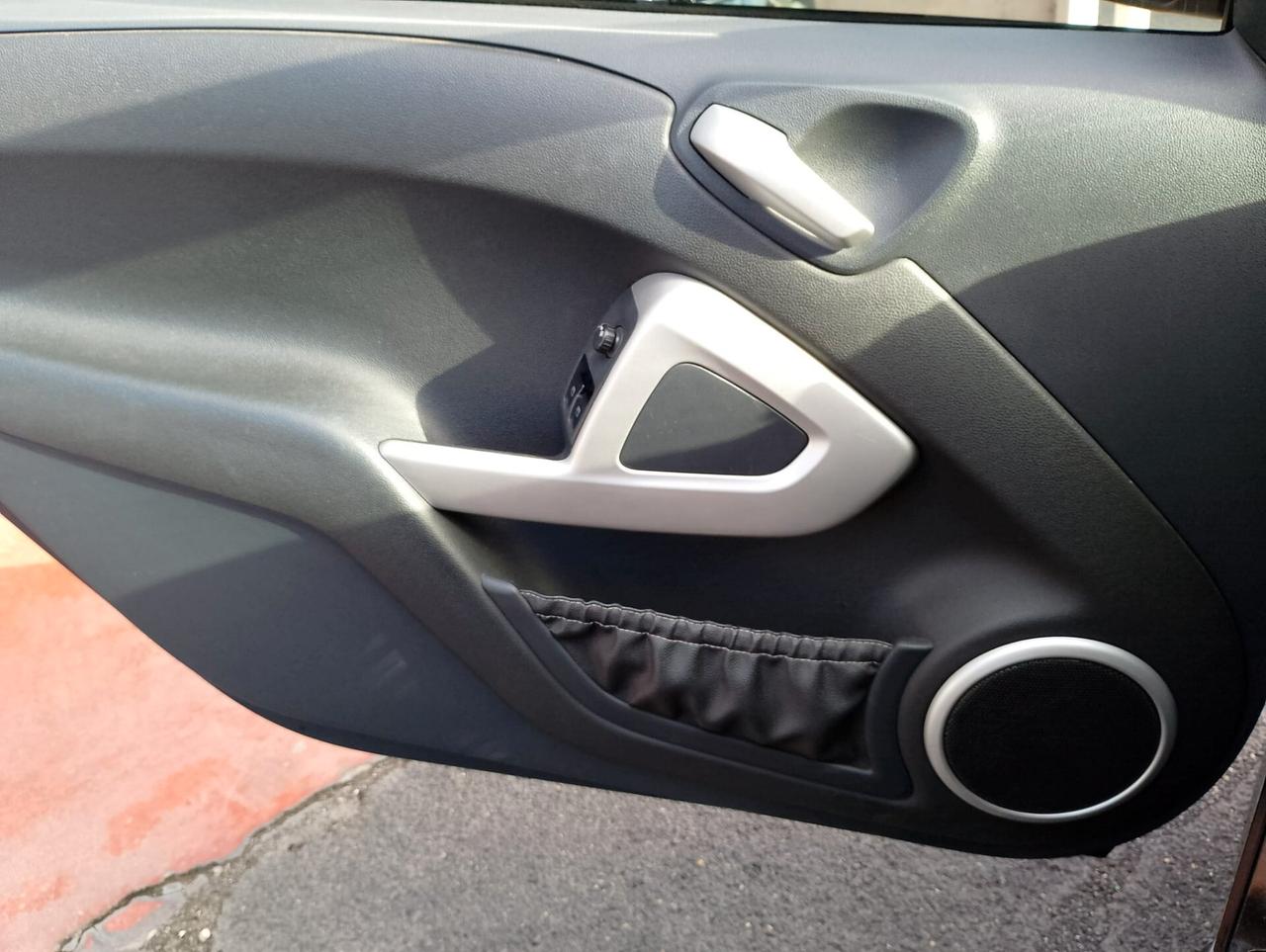 Smart ForTwo 1000 75 kW cabrio BRABUS
