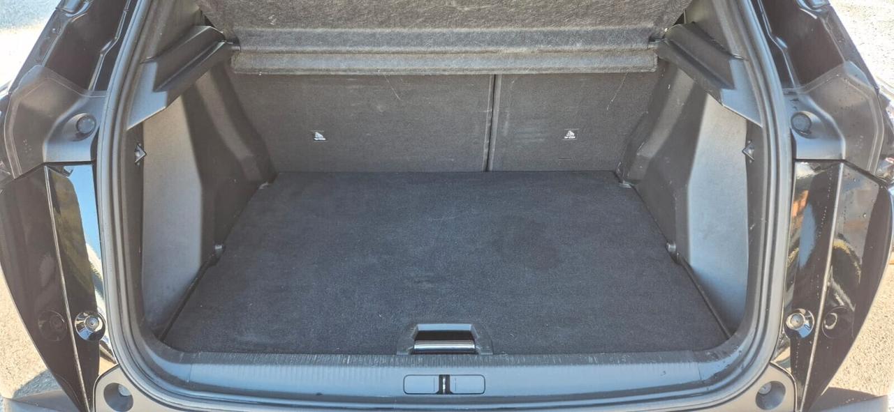 Peugeot 2008 BlueHDi 110 Allure Pack-2021-Gar2anni