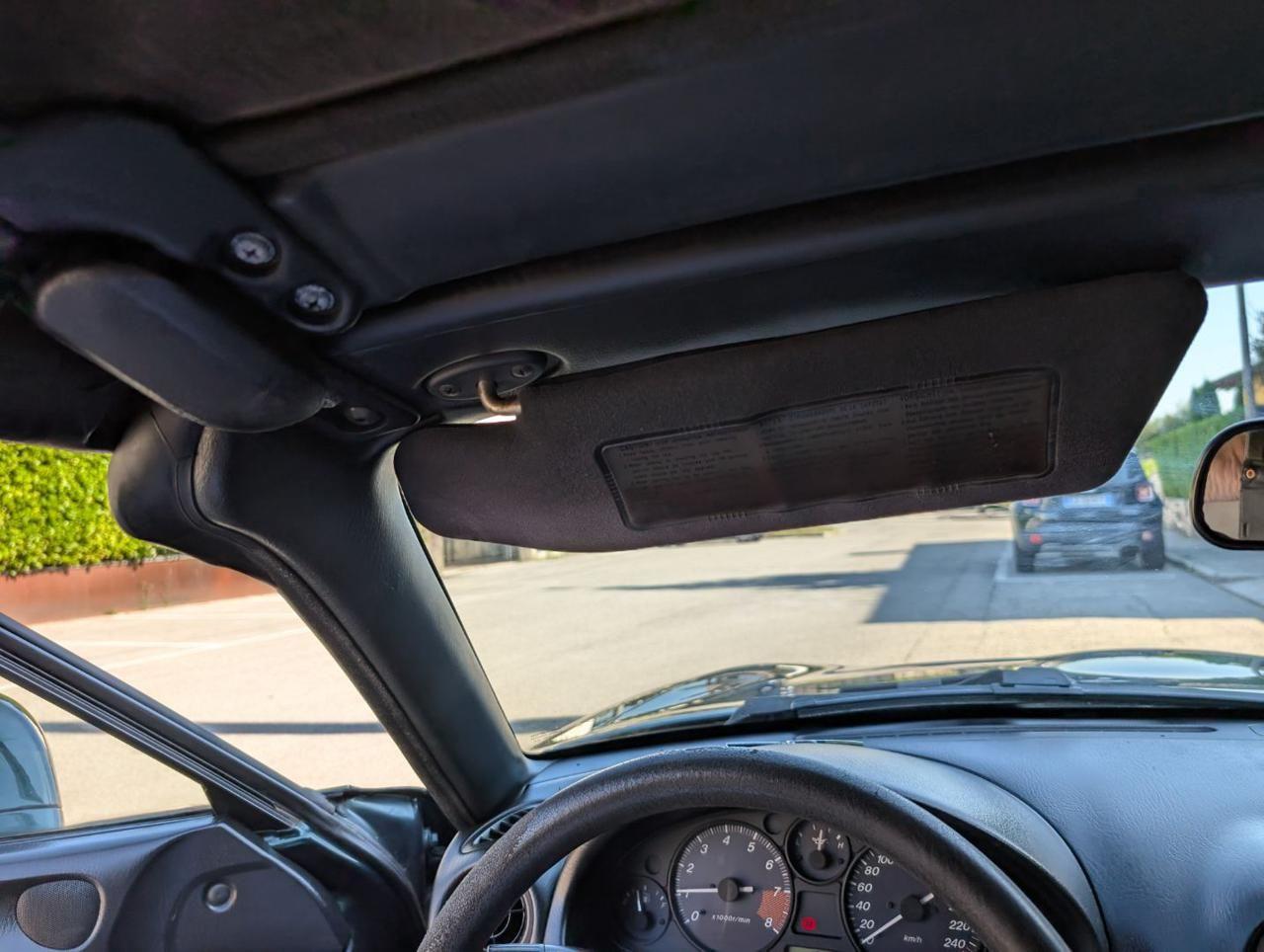 Mazda MX-5 1.6i 16V cat