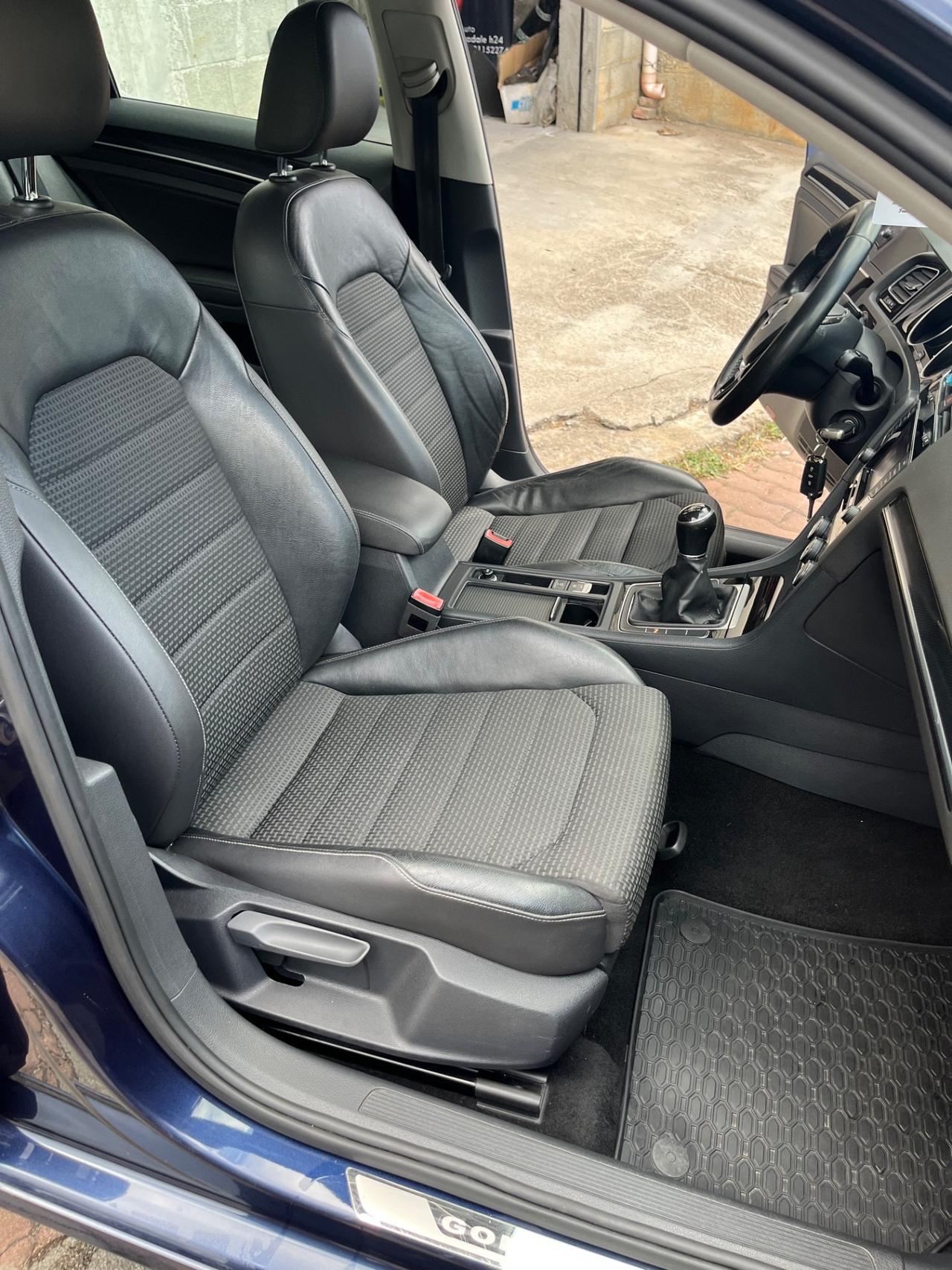Volkswagen Golf 2.0 TDI 5p. Highline BlueMotion Technology