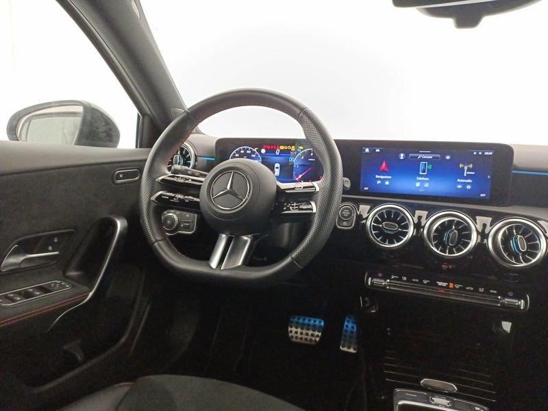 Mercedes-Benz Classe A - W177 2023 A 180 d AMG Line Advanced Plus auto