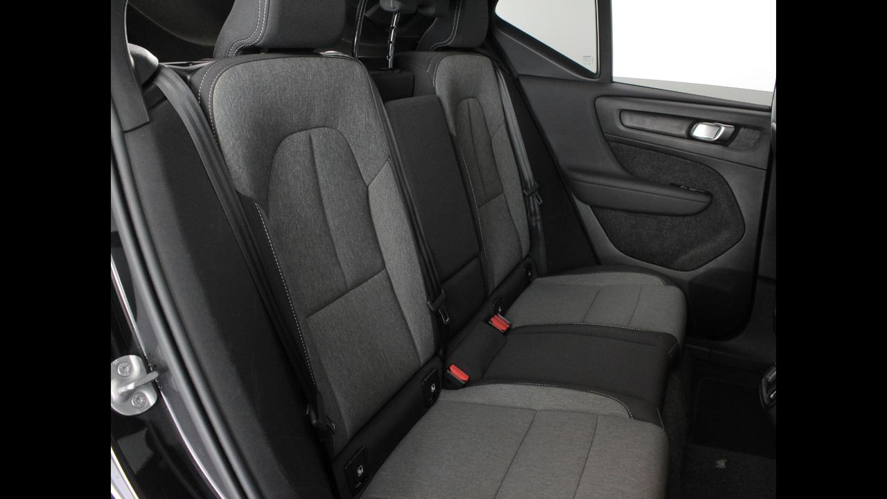 VOLVO XC40 2023 - XC40 2.0 b3 Core auto