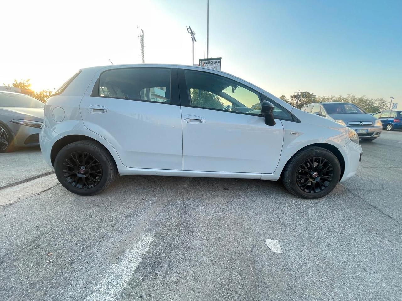 Fiat Punto Evo 1.3 Mjt 90 CV 5 porte Dualogic Dynamic