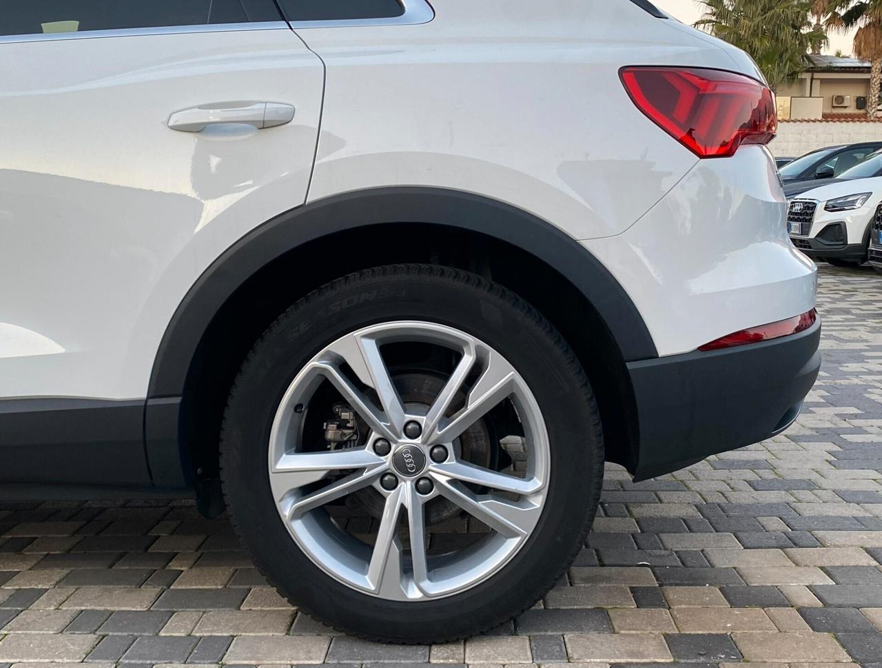 Audi Q3 Business 2.0 TDI 190CV s-tronic quattro 40