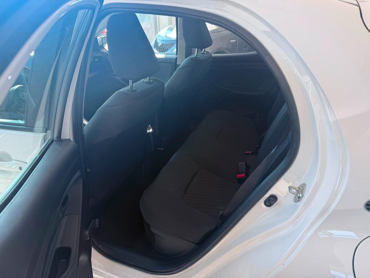 Toyota Yaris 1.5 Hybrid 5 porte Business
