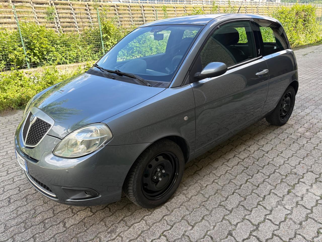 Lancia Ypsilon 1.2 Oro
