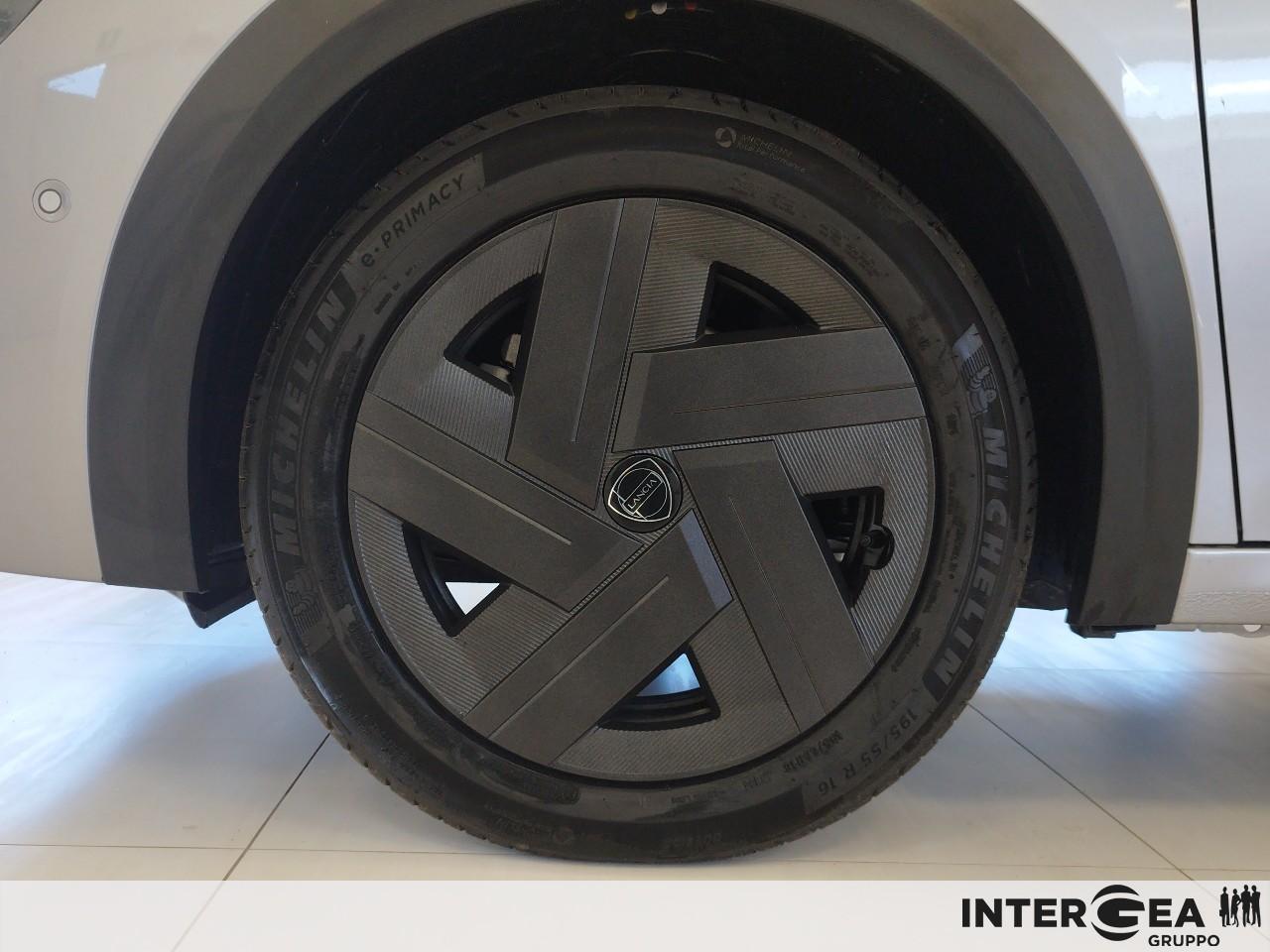 LANCIA Nuova Ypsilon Ibrida Ypsilon 1.2 100cv