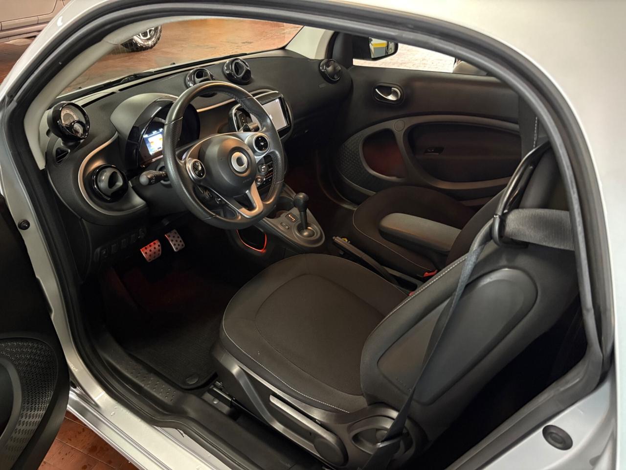 Smart ForTwo 70 1.0 twinamic Superpassion NEOPATENTATI...!!!