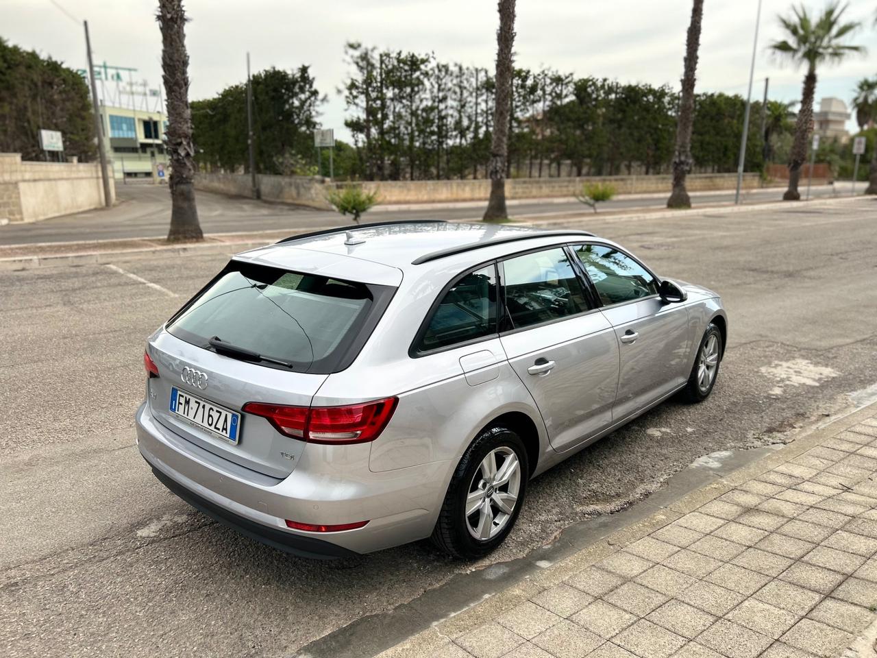 Audi A4 2.0 TDI 150 CV Business Sport