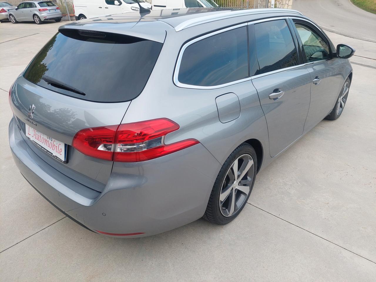 Peugeot 308 BlueHDi 130 S&S Allure