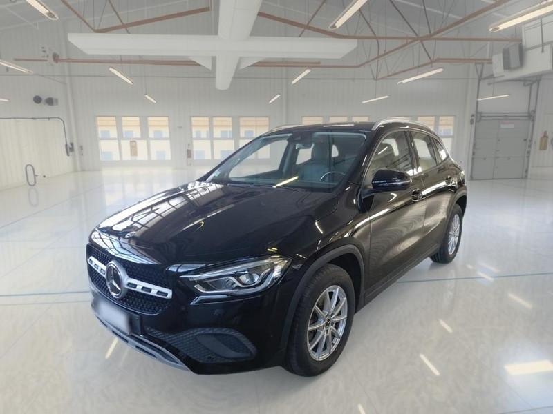 MERCEDES-BENZ GLA 200 D AUTOMATICO BUSINESS EXTRA CROSSOVER