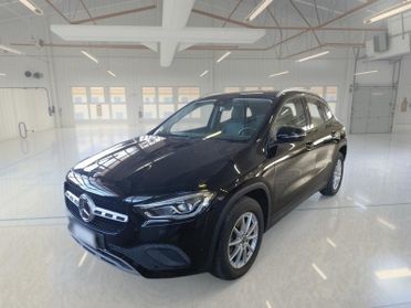 MERCEDES-BENZ GLA 200 D AUTOMATICO BUSINESS EXTRA CROSSOVER