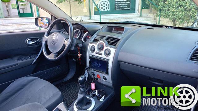 RENAULT Megane C-C 1.9 dCi Luxe Dynamique