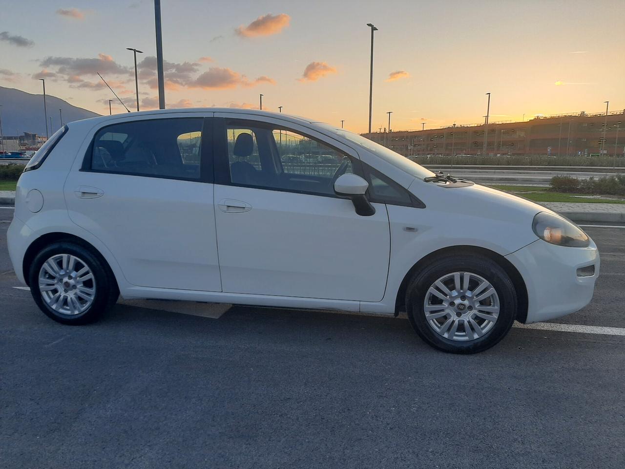 Fiat Punto 1.3 MJT II S&S 85 CV 5 porte ECO Lounge