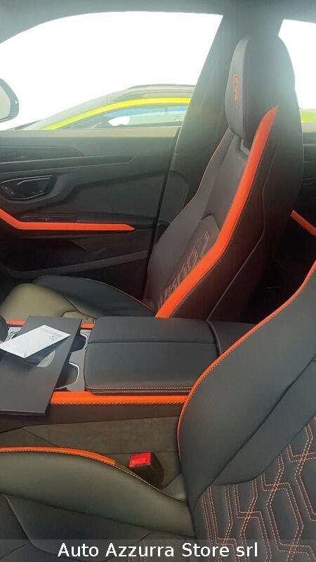 Lamborghini Urus SE | PACK STYLE, PACK DARK, B&O