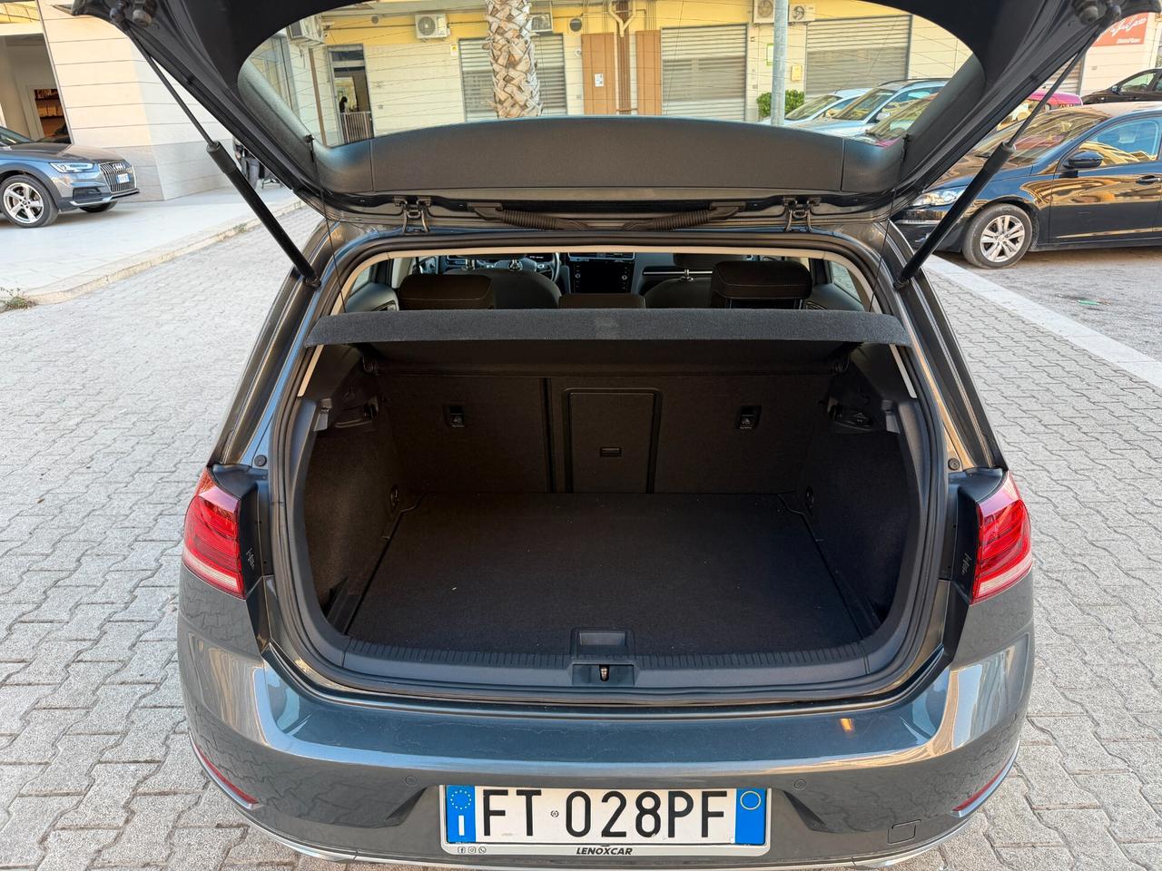 Volkswagen Golf 1.6 TDI 115 CV 5p. Highline BlueMotion Technology