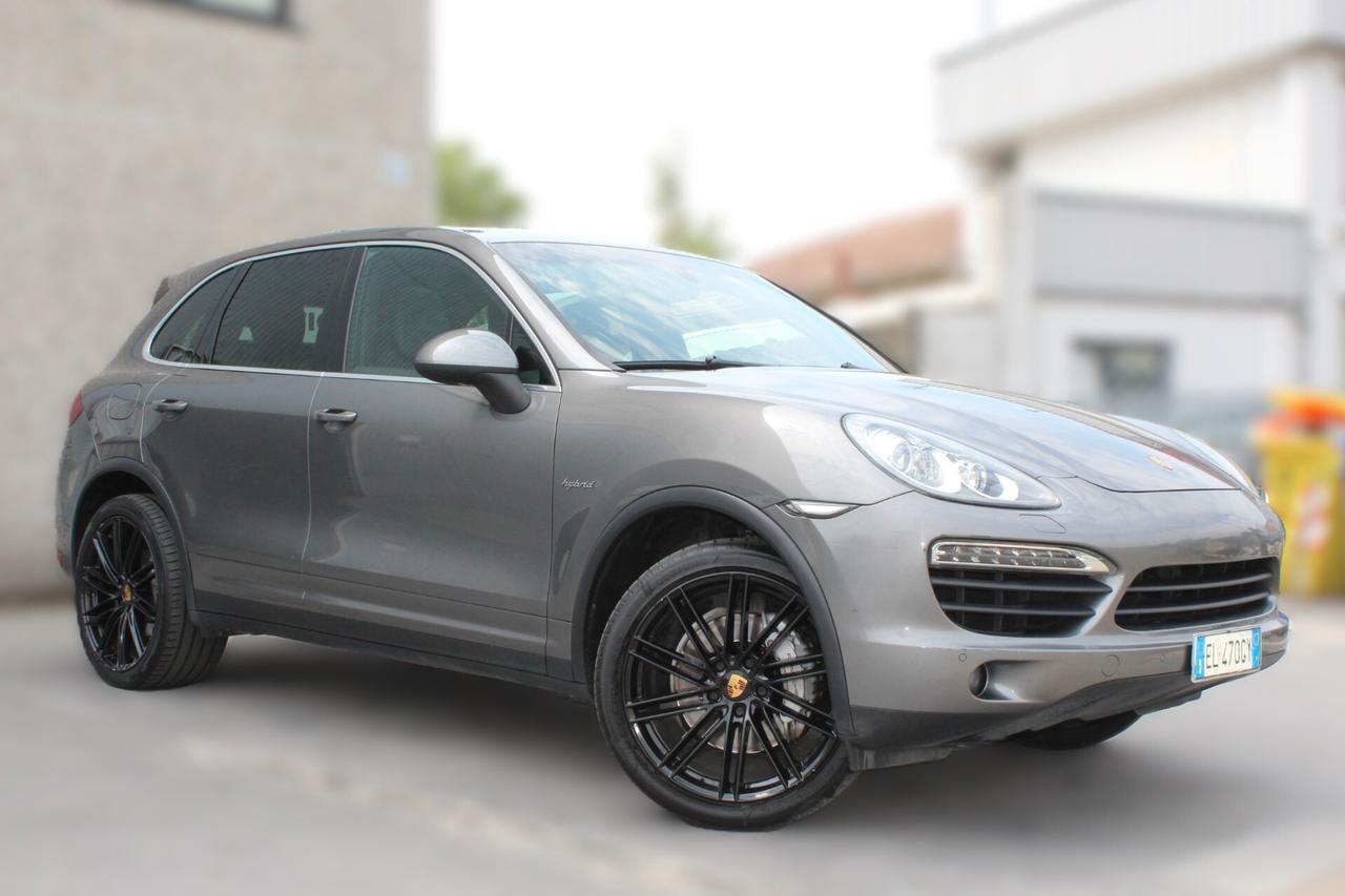 Porsche Cayenne 3.0 S Hybrid MOTORE NUOVO