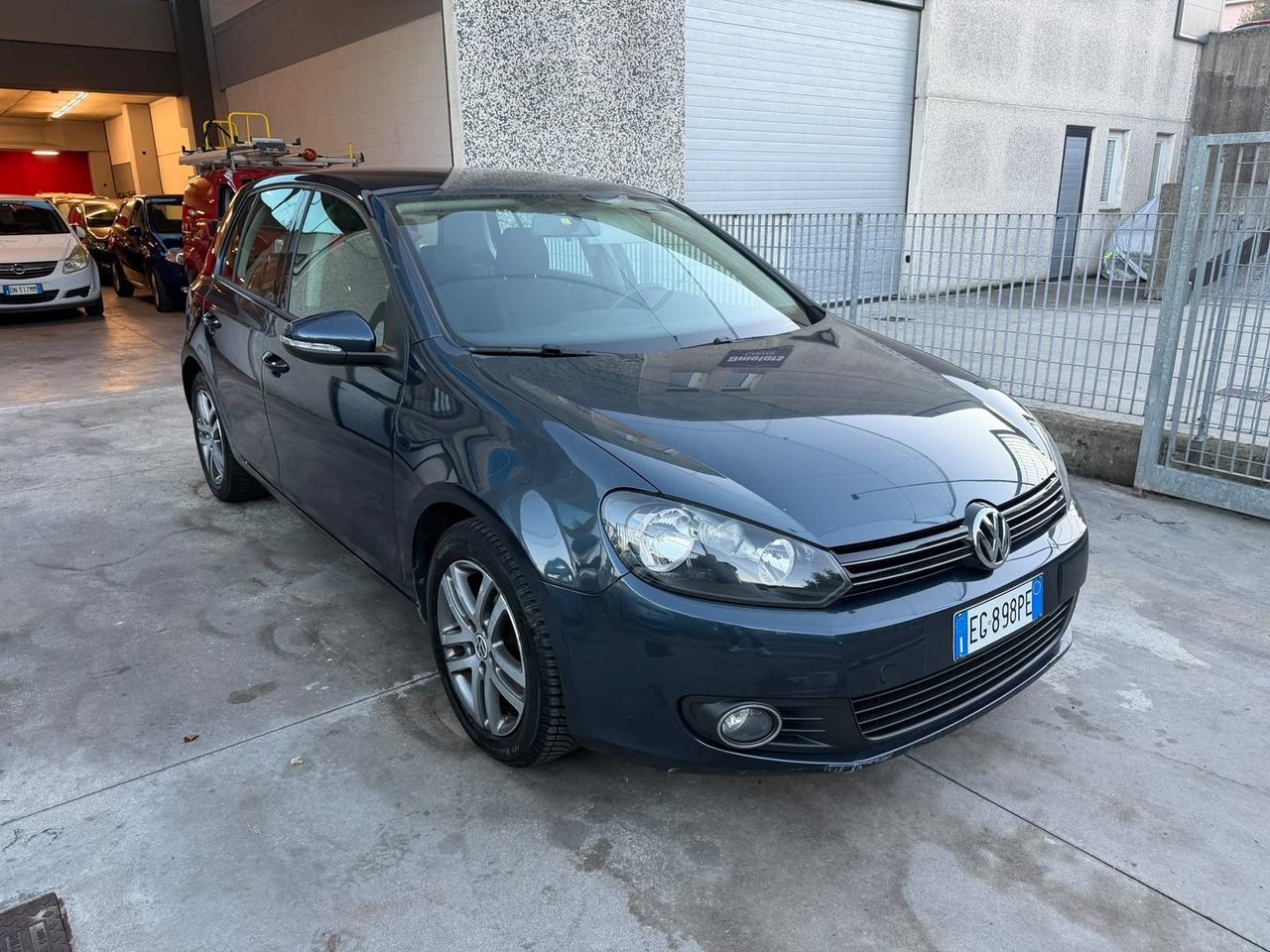 Volkswagen Golf 1.6 TDI DPF 5p. Highline