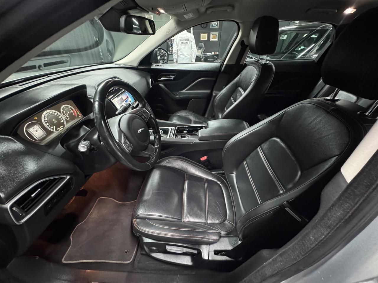Jaguar F-Pace 2.0 D 180 CV AWD Prestige