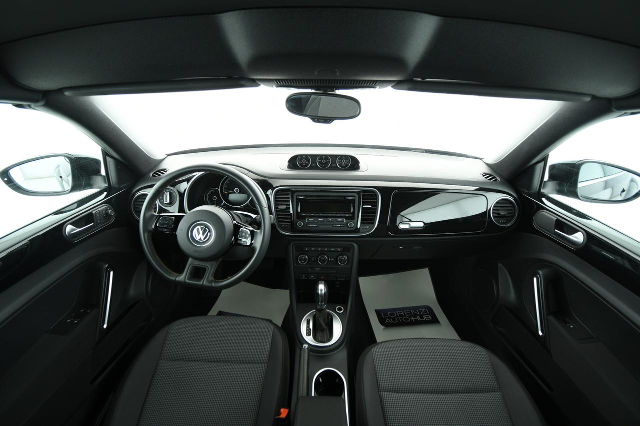 VOLKSWAGEN Maggiolino Cabrio 2.0 tdi bm Design 110cv NEOPATENTATI+C17"