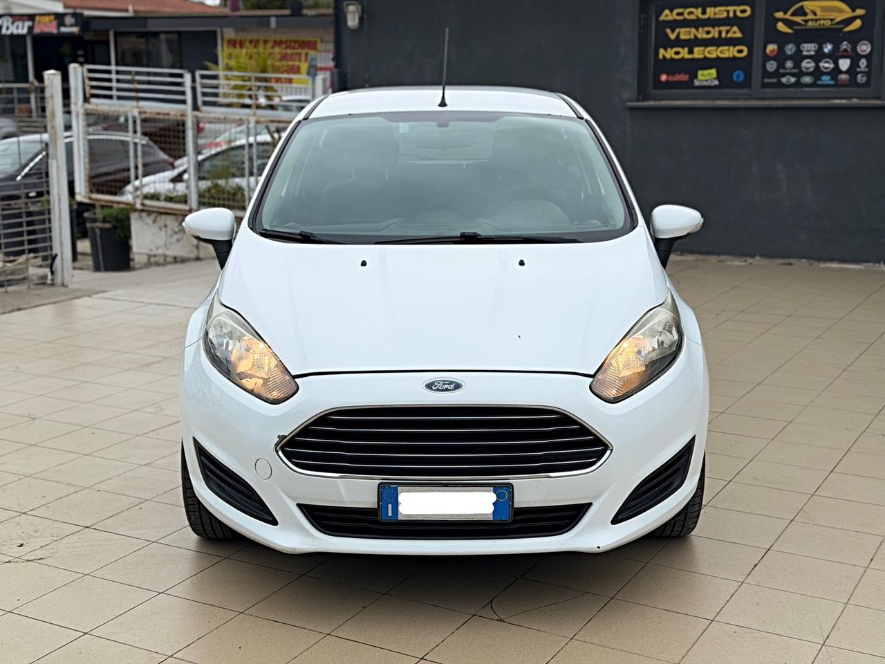 Ford Fiesta 1.5 TDCi 75CV 5 porte Titanium Garanzia 12 Mesi