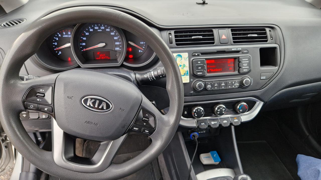Kia Rio 1.1 CRDi WGT 5p. EX PLUS