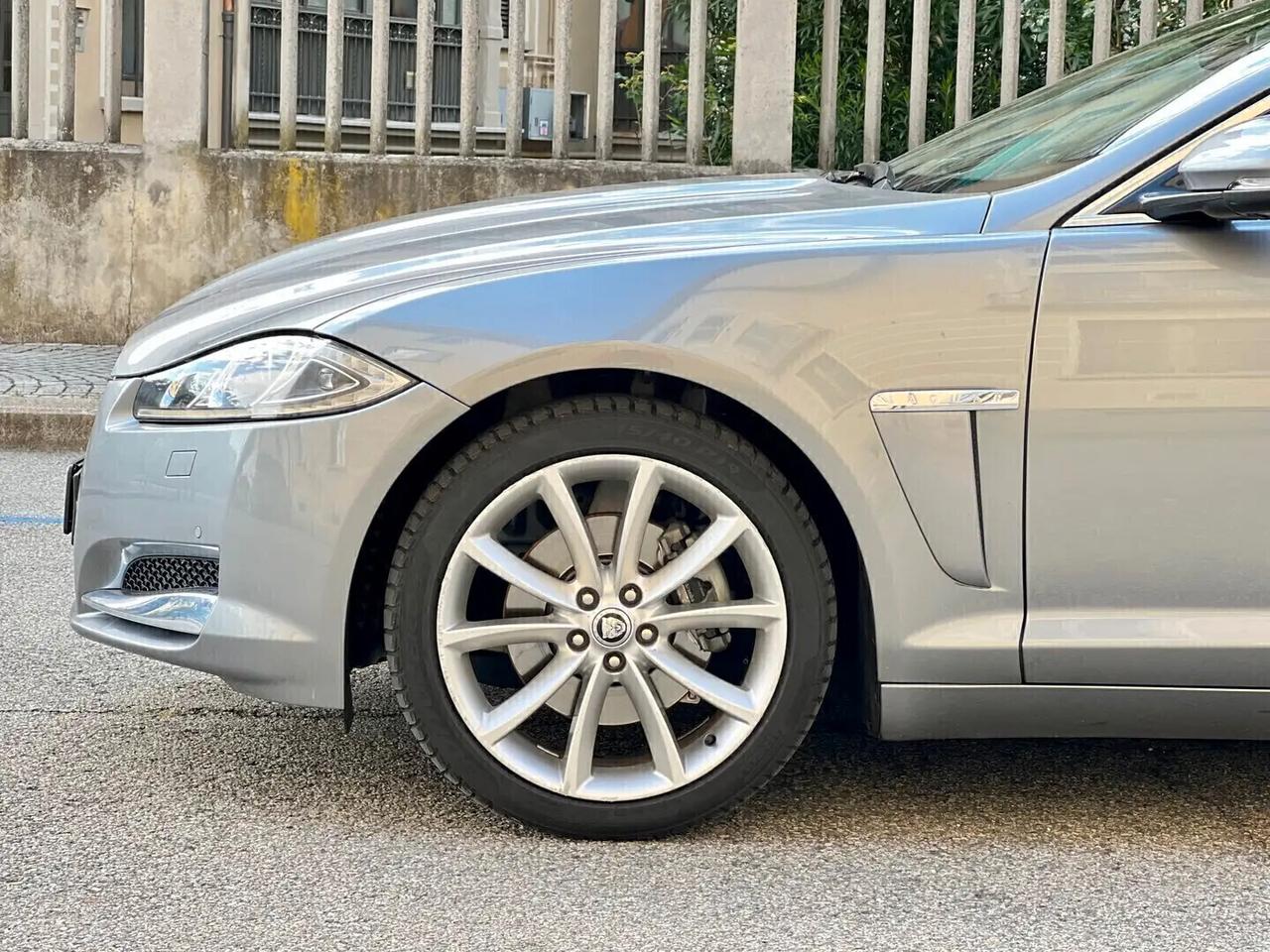 Jaguar XF Sportbrake 3.0 D V6 Premium Luxury