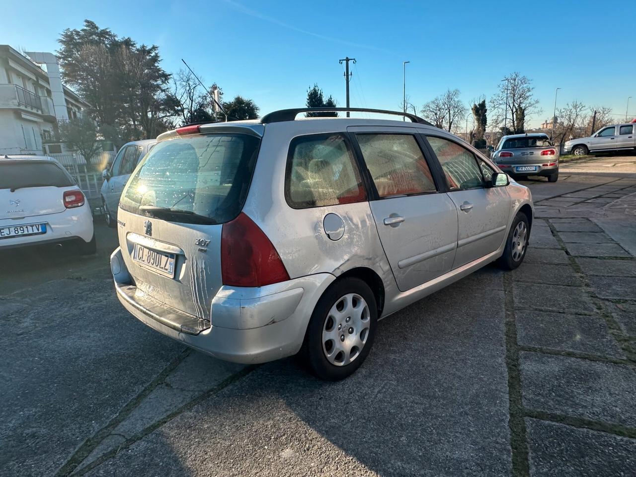 Peugeot 307 1.4 HDi Station XT NEOPATENTATI