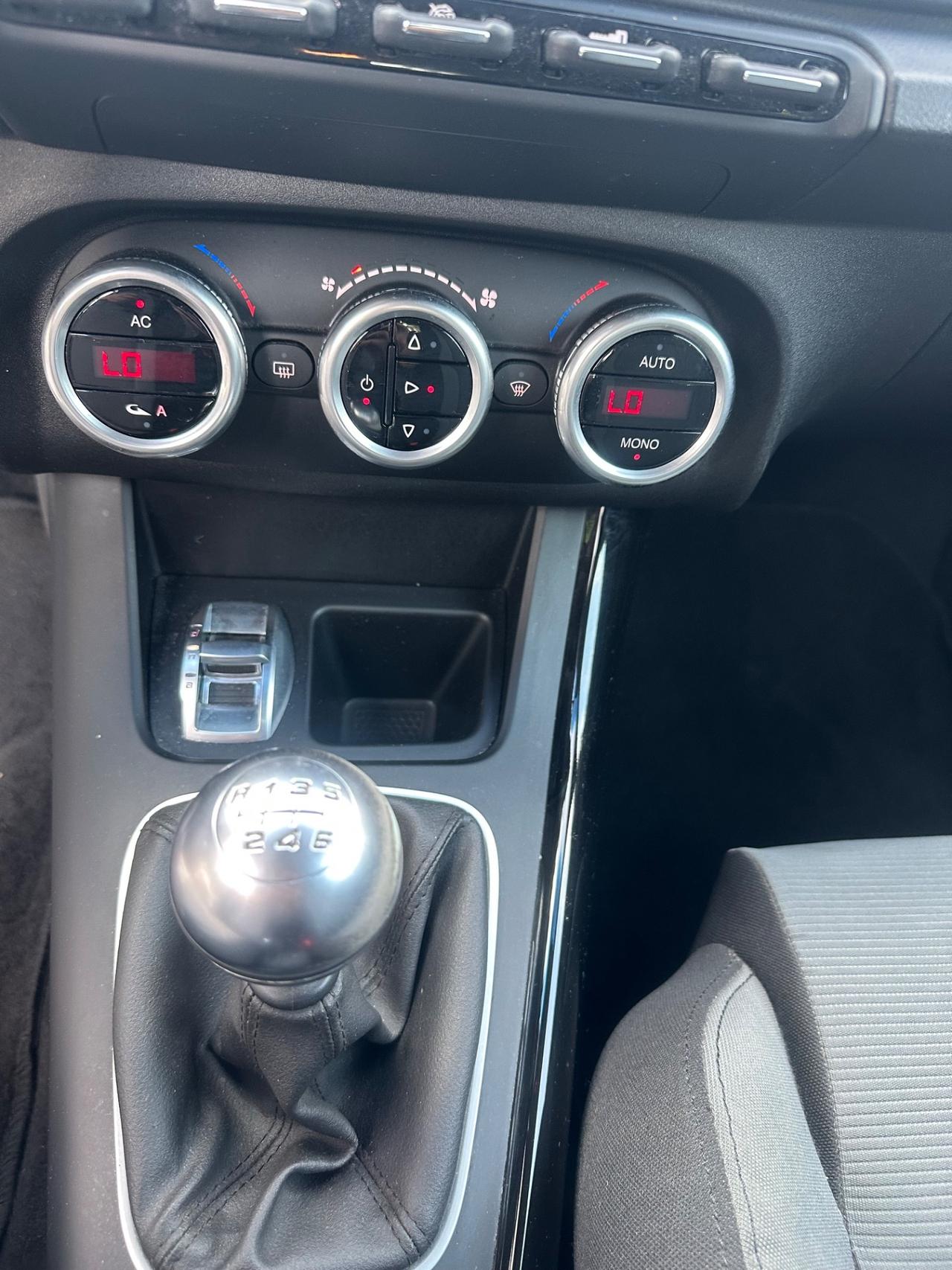 Alfa Romeo Giulietta 1.4 Turbo 120 CV - ok neopatentati