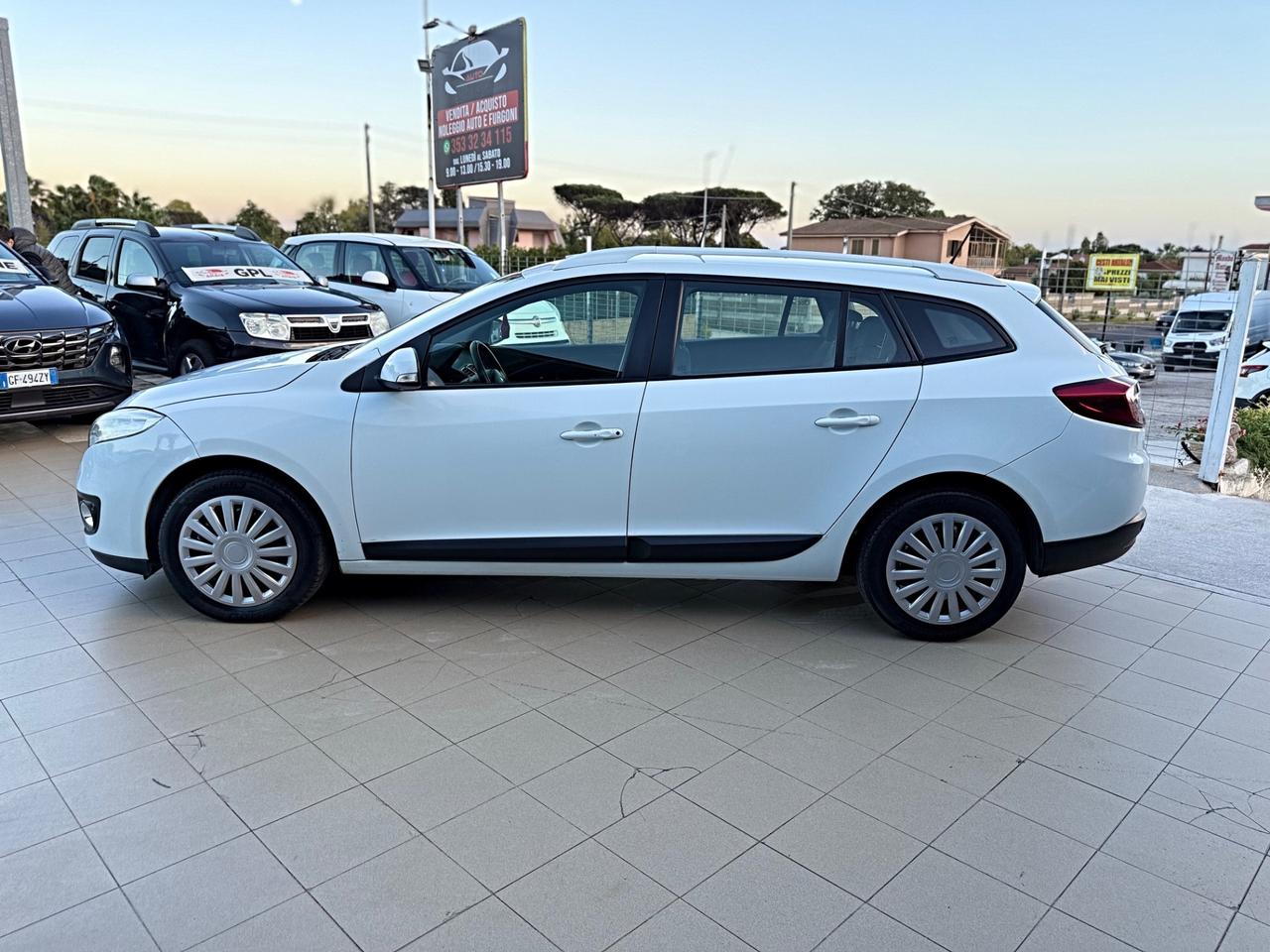 Renault Megane Mégane 1.5 dCi 110CV EDC SporTour Wave Garanzia 12 Mesi