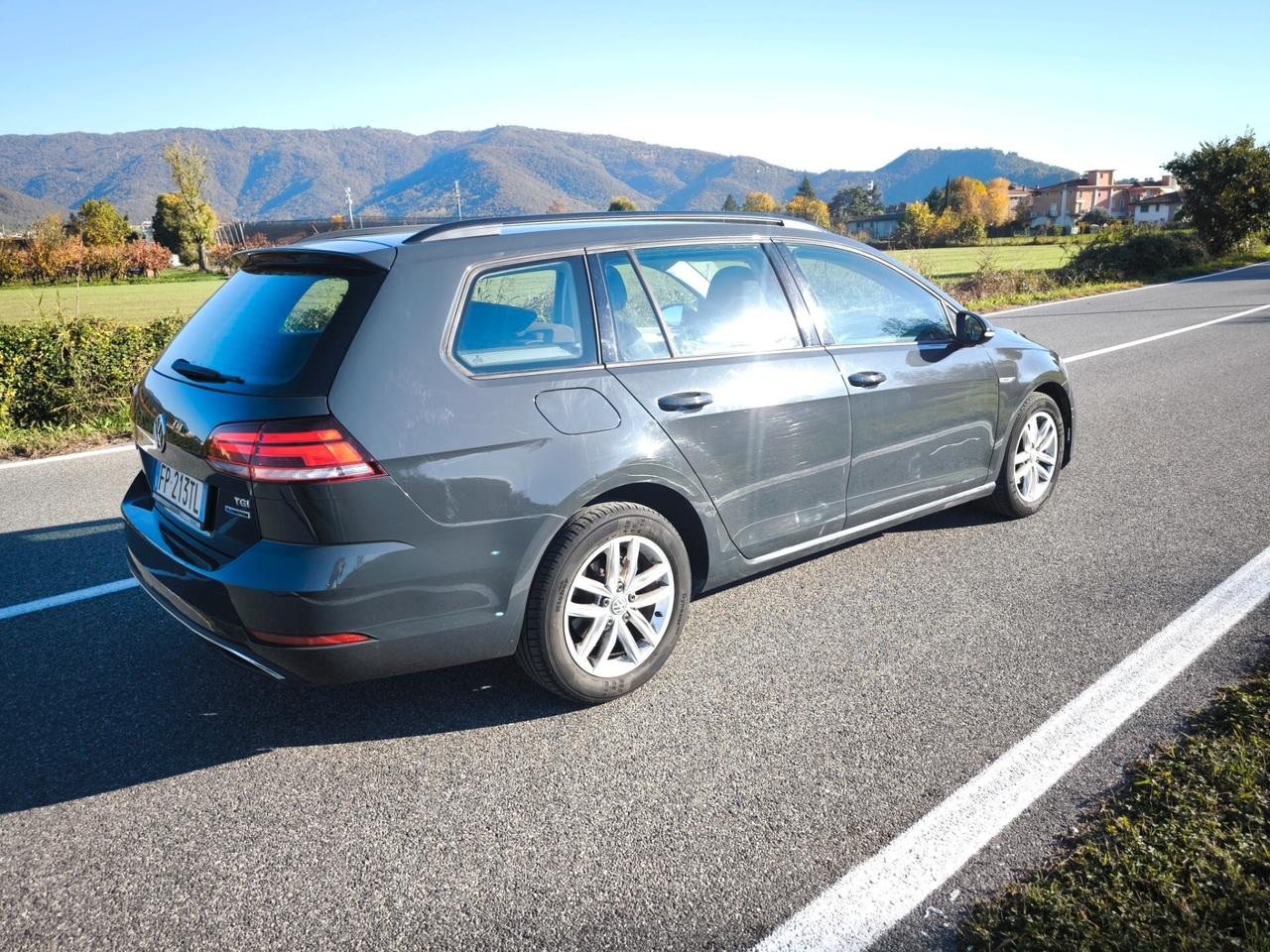 VOLKSWAGEN GOLF VARIANT -2018- DSG- OK NEOPATENTATI