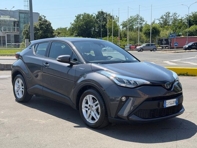 TOYOTA C-HR 1.8 Hybrid E-CVT Business
