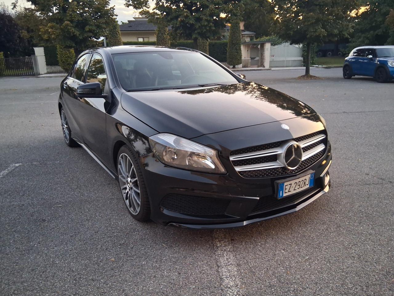 CELL 320 147 1147 WUATSAPP WUATSAPP 3276540940 A 160 CDI Automatic Dark Night Edition