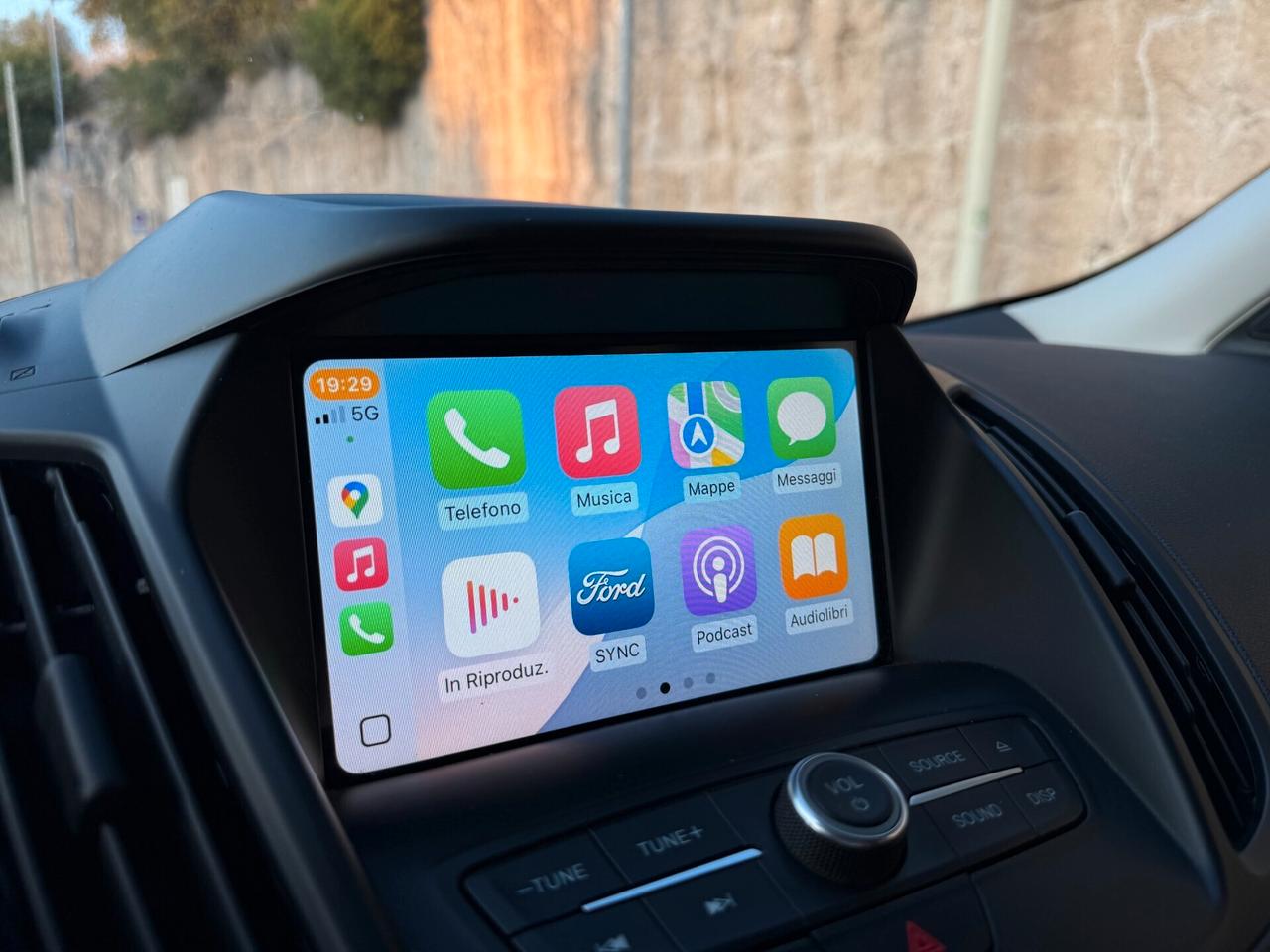 Ford Kuga Titanium/1.5 120CV/CAR PLAY/RETRO/KYLESS