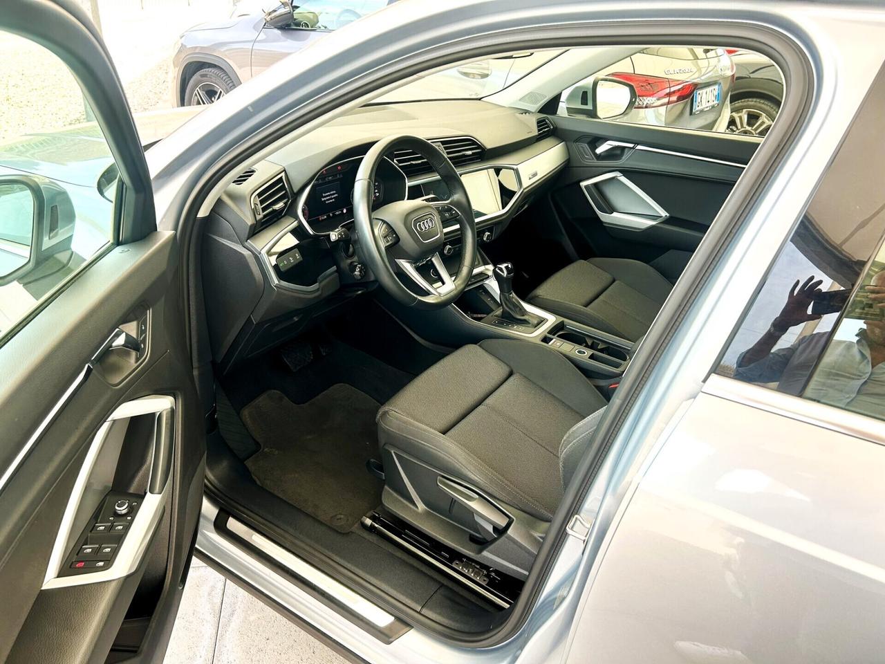 Audi Q3 35 TDI S tronic Business Advanced