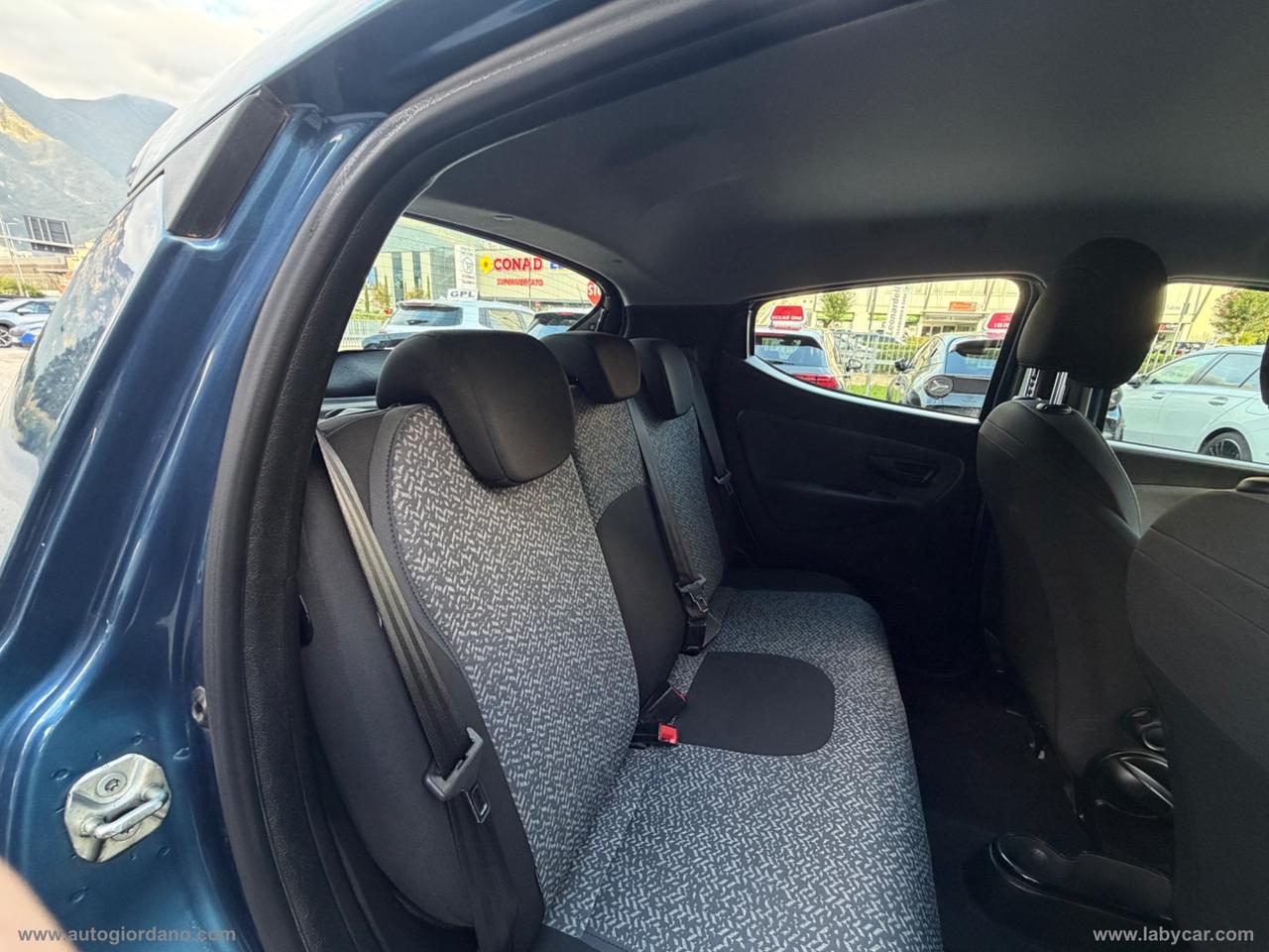 LANCIA Ypsilon 1.0 FireFly 5p.S&S Hybrid Silver