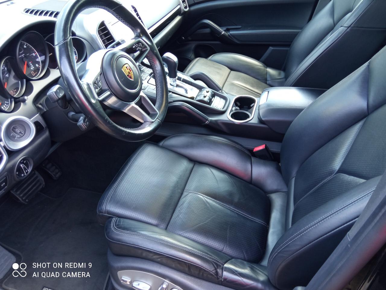 Porsche Cayenne 3.0 Diesel Platinum Edition 263CV TETTO APRIBILE