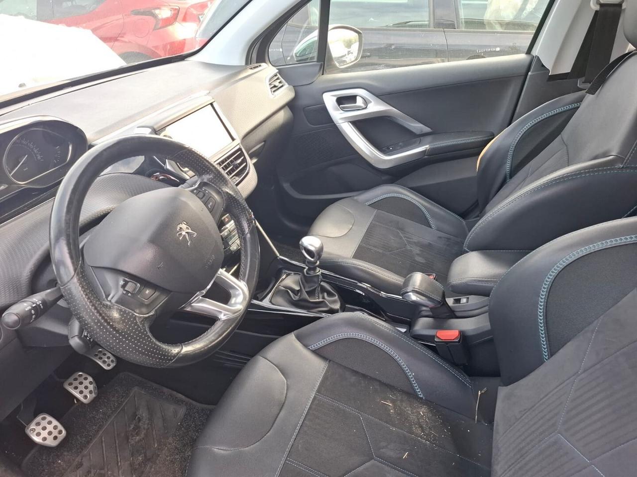 PEUGEOT 2008 BLUE HDI 2018 SINISTRATA MARCIANTE