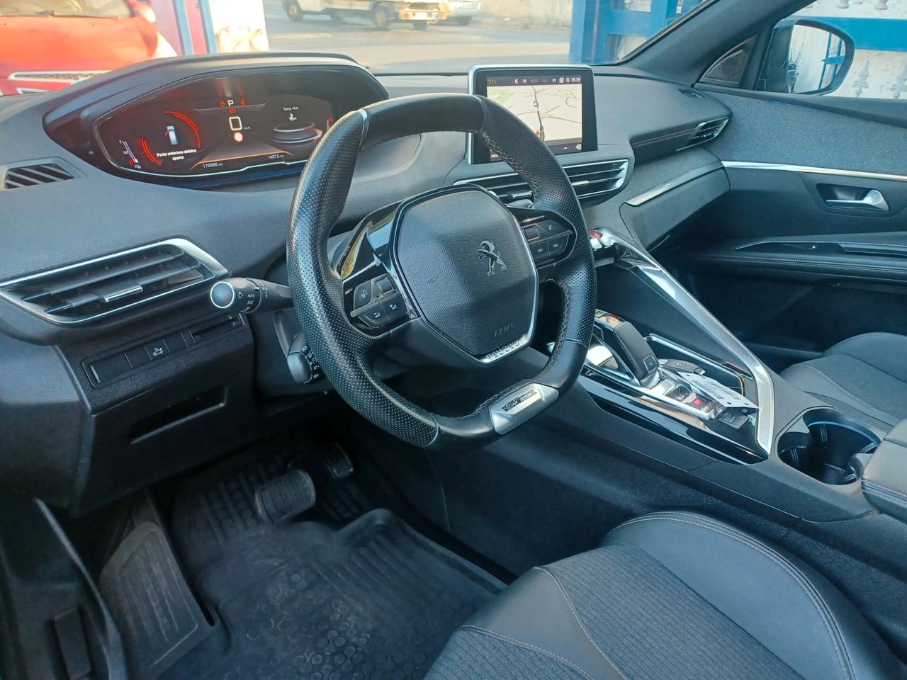 Peugeot 5008 1.5 HDi EAT 8 GT LINE 7 POSTI