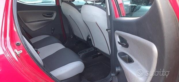 Lancia Ypsilon 0.9 TwinAir 85 CV 5 porte Metano Ecochic Elefantino