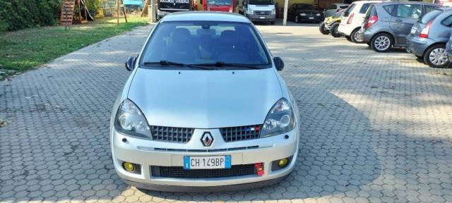 Renault Clio 2.0 16v Sport 3p