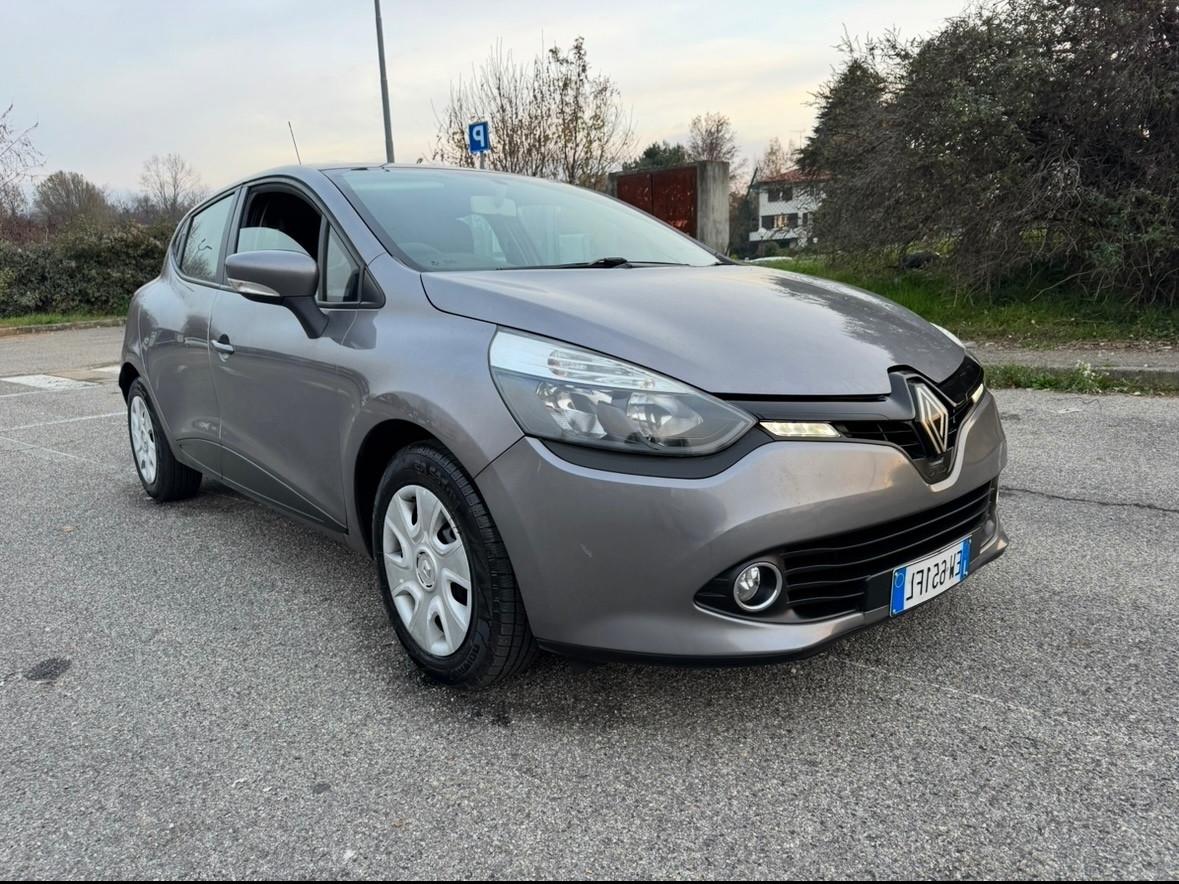 Renault Clio manutenzione completa idonea ai neopatentati