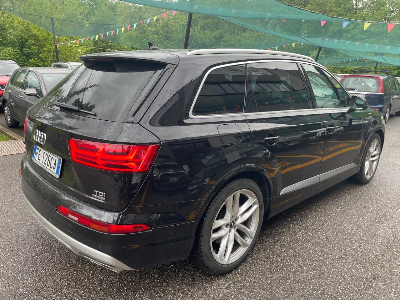 Audi Q7 3.0 TDI 272 CV quattro*Automatik*S line*Tetto*Pelle