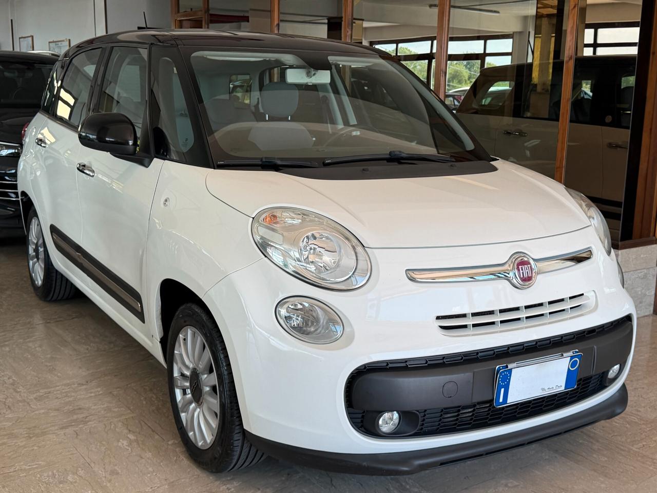 Fiat 500L Living 1.6 M.JET 105 cv. POP STAR (Doppio Colore)