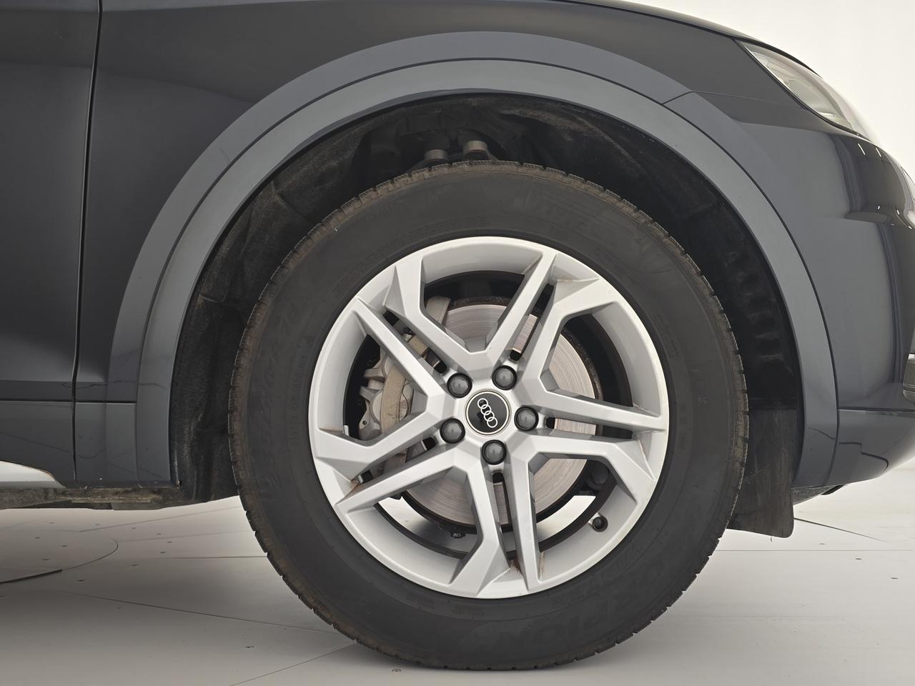 Audi Q5 35 2.0 tdi mhev business design 163cv s-tronic
