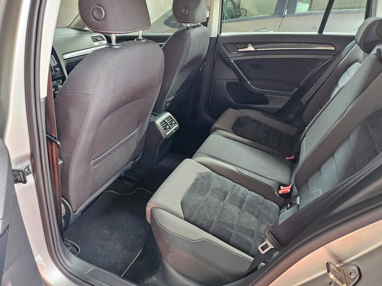 Volkswagen Golf Variant 1.6 TDI 110 CV Highline BlueMotion Tech.